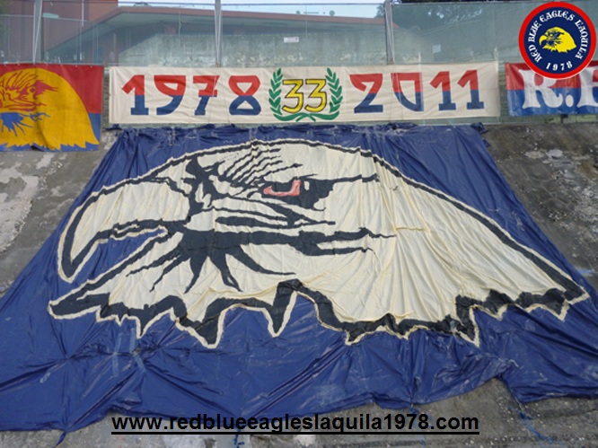 1Preparativi dei 33 anni del gruppo Red Blue Eagles L\'Aquila 1978...Domenica 30/10 2011